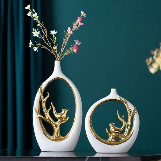 Premium White Ceramic Vase – Ideal Home Gift Idea