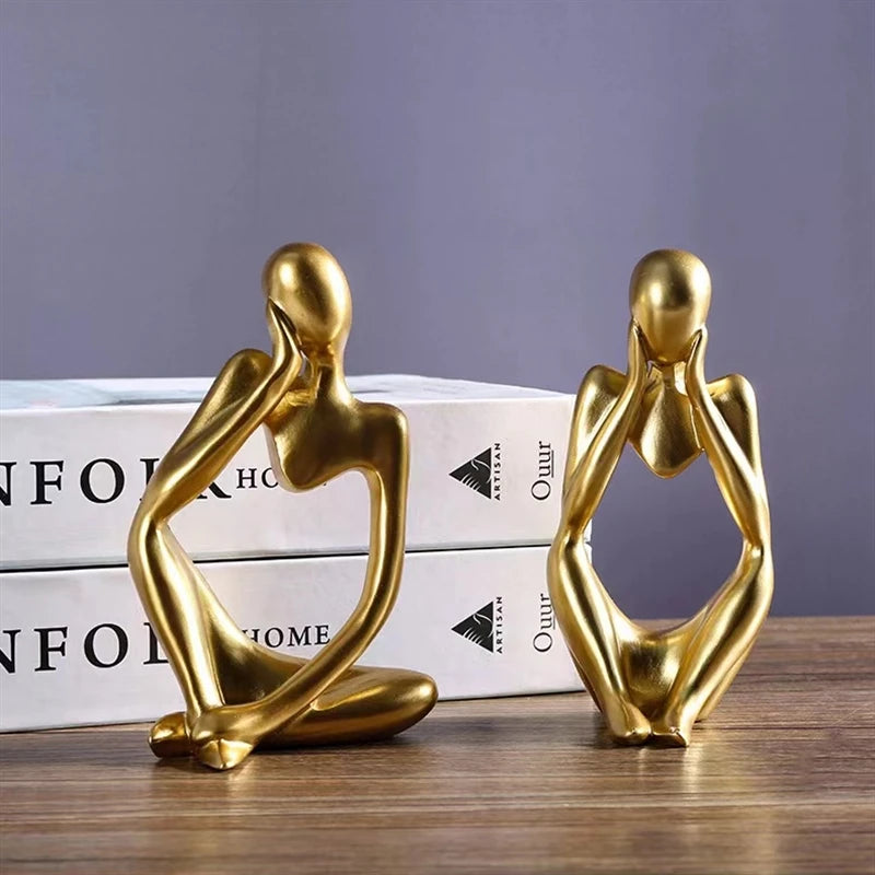 Stylish Desk and Bookshelf Decor
